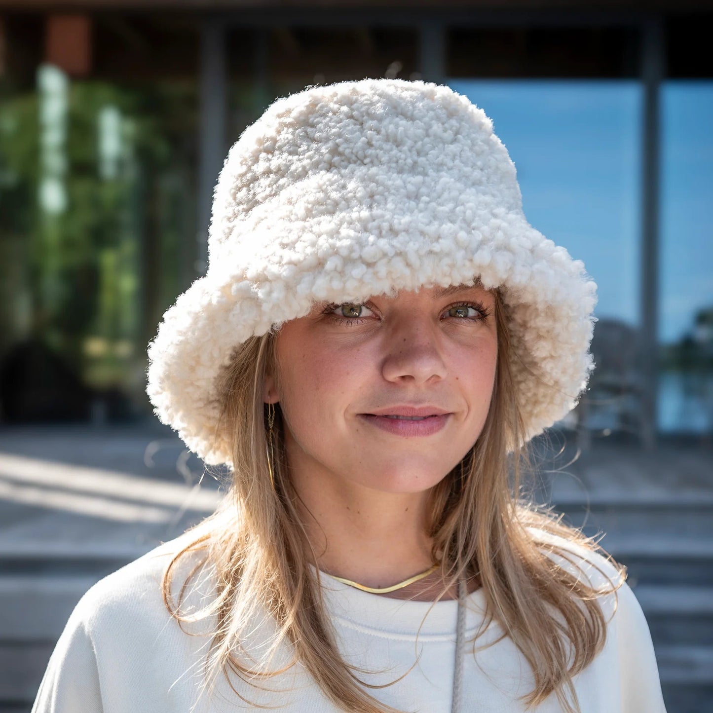 Fur Bucket Hat - Curly Natural