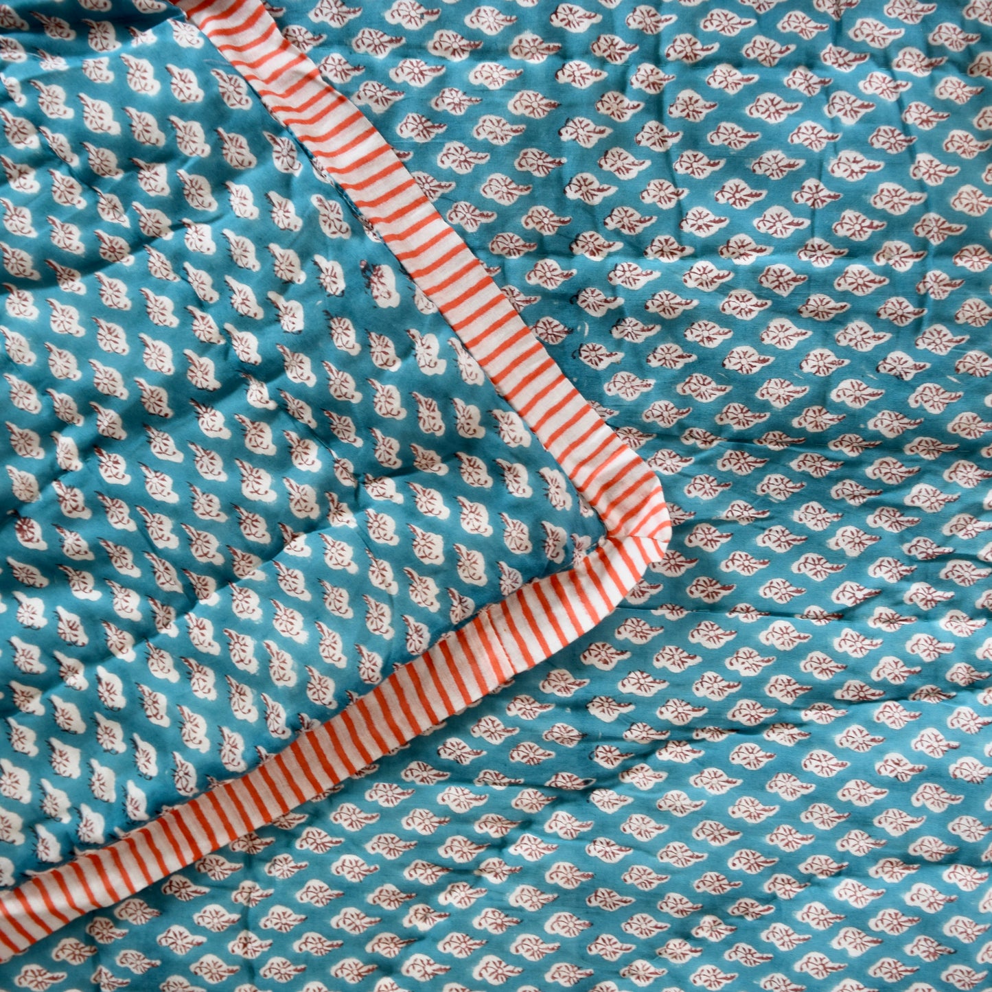 Cotton Quilt - 150 x 225 cm - Turquoise Floral Motif
