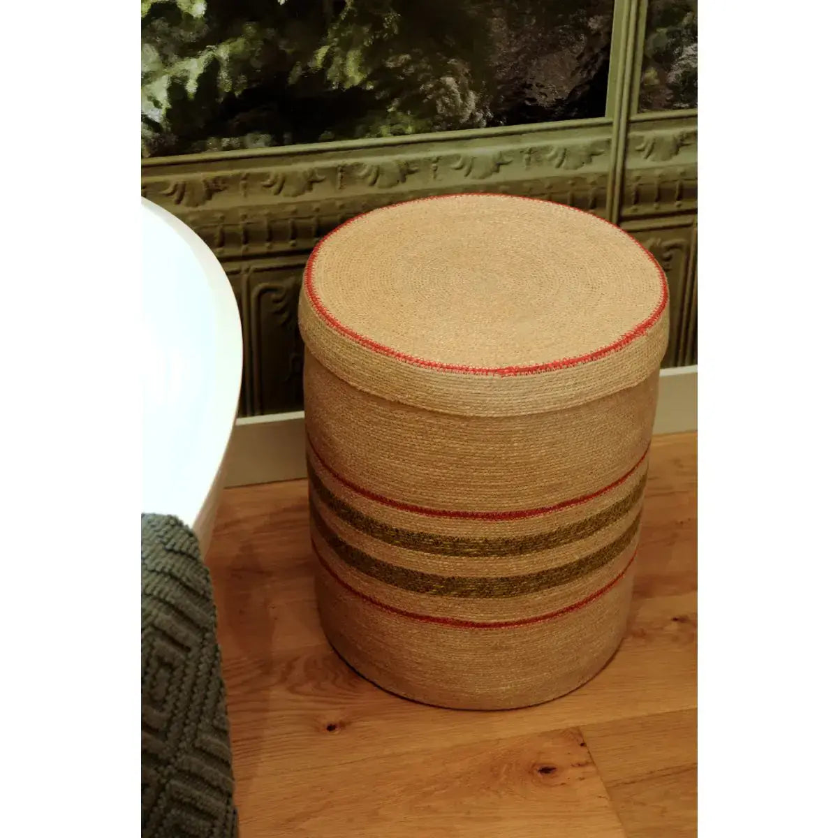 Seagrass Hamper With Lid - Red & Green Stripe