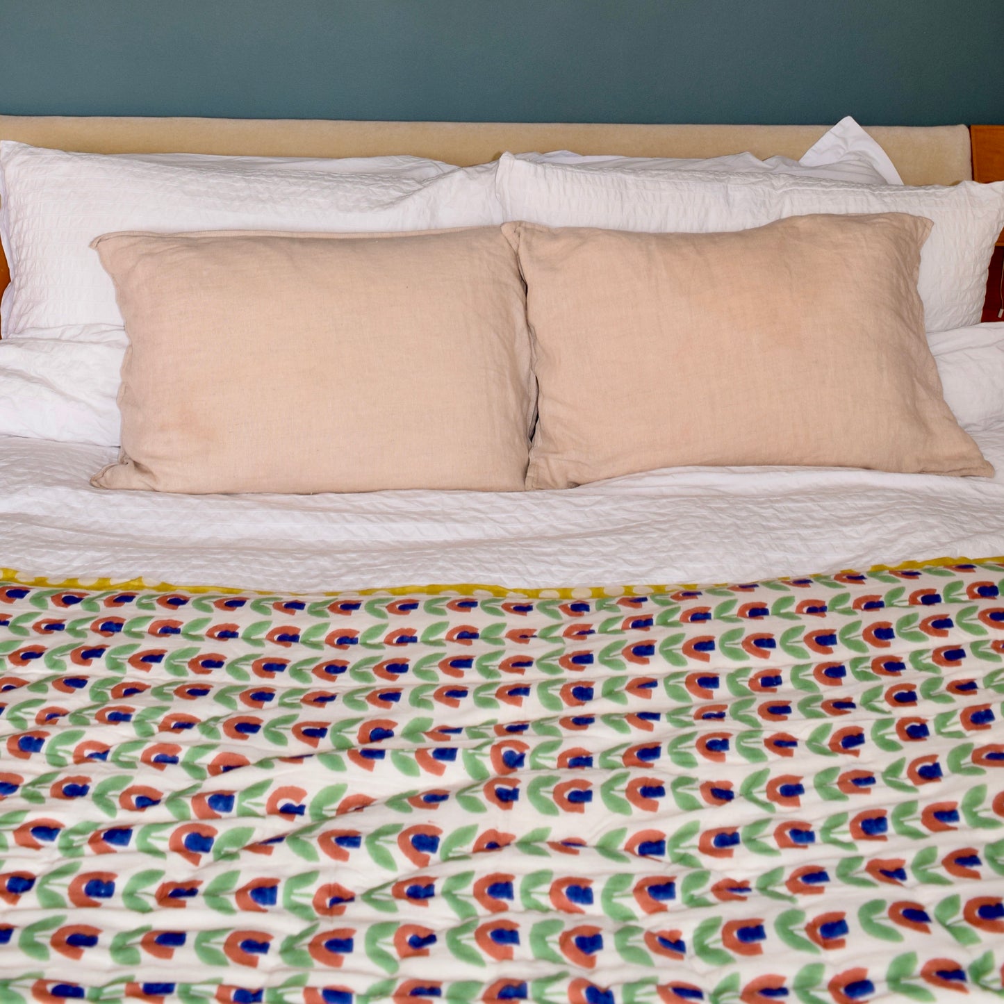 Cotton Quilt With Reverse Design - 130 x 170 cm - 60's Floral & Striped