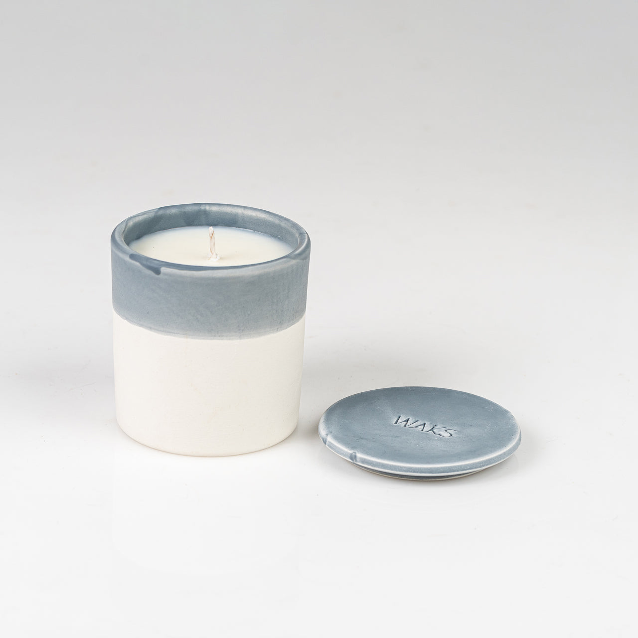 Waks - Scented Candles - Amber & Frankincense