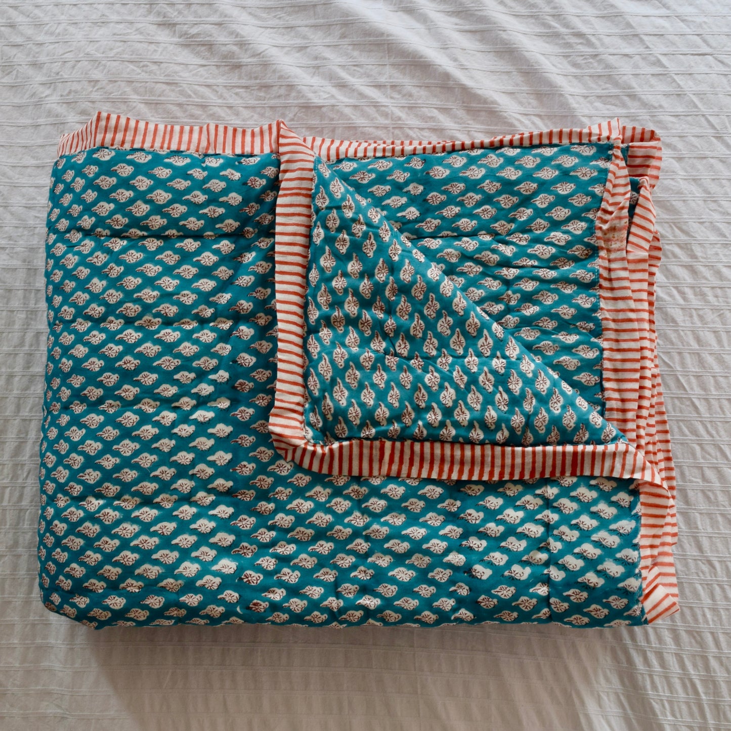 Cotton Quilt - 150 x 225 cm - Turquoise Floral Motif
