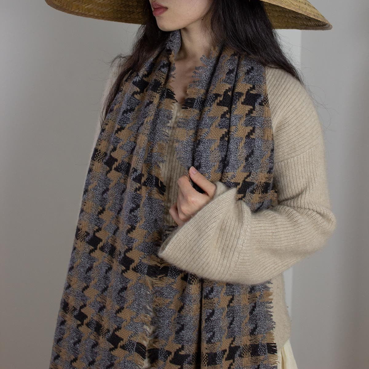 Cashmere Scarf - Brown & Grey Houndstooth