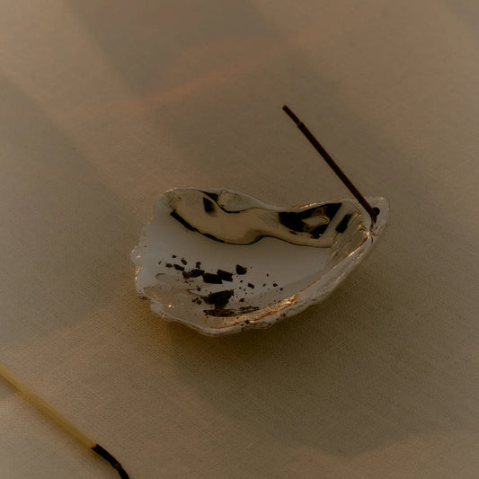 Oyster Incense Holder